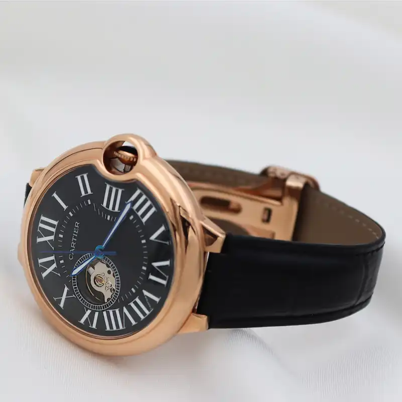 ساعت مچی عقربه‌ای مردانه  مدل موتور اتوماتیک ژاپنی