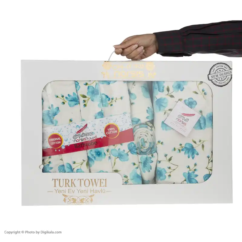 سرویس حوله پالتویی 4 تکه نارسیس طرح سارا سایز 125