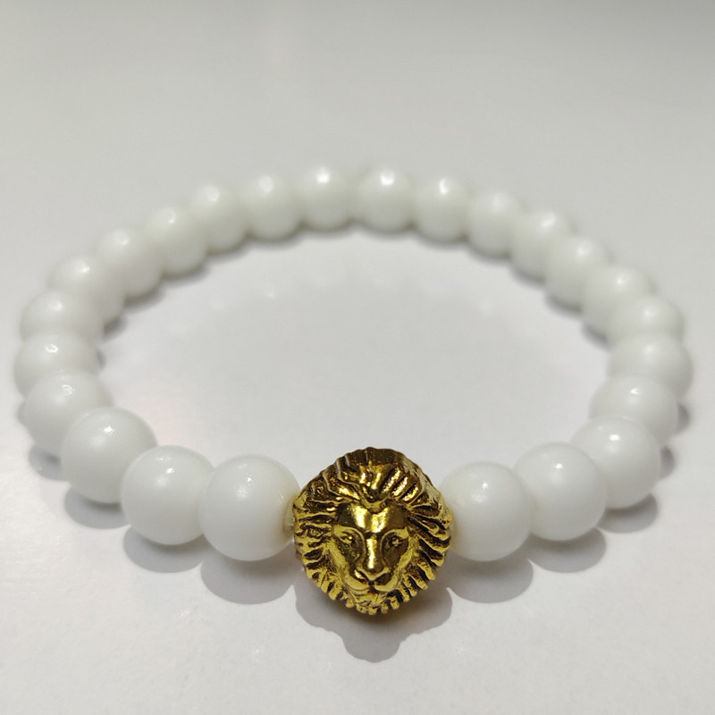 دستبند زنانه مدل مهره ای طرح شیر دستبند زنانه مدل مهره ای طرح شیر