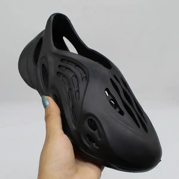 کفش ساحلی بچگانه  مدل یزی فوم فضایی کد 1417-BK