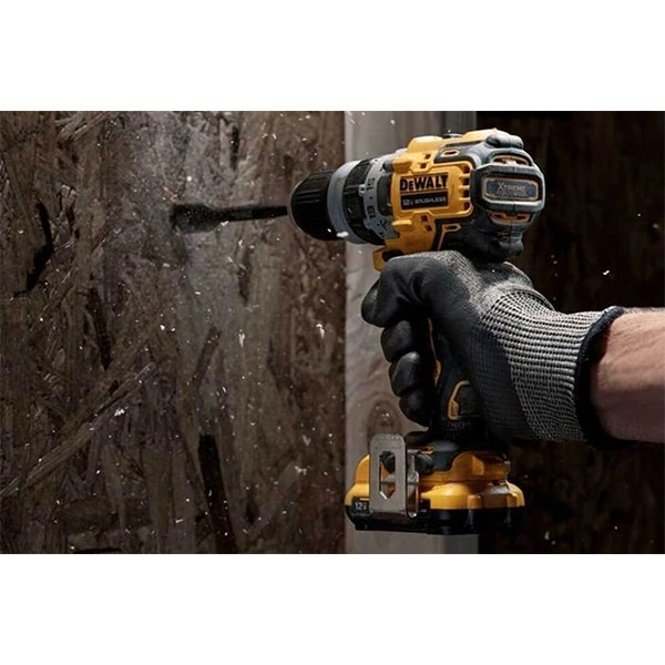 پیچ گوشتی شارژی دیوالت مدل DCD703