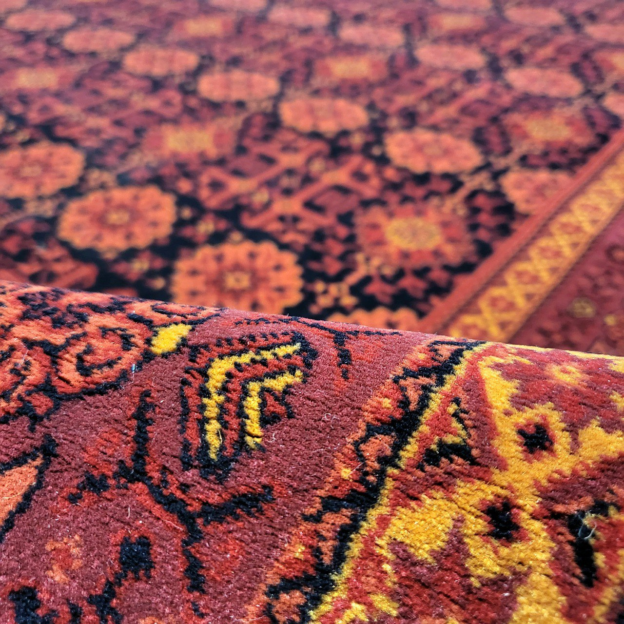 فرش ماشینی هیوا طرح بلوچ کد 211 زمینه سرمه ای