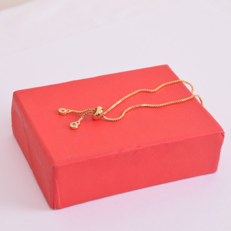 دستبند زنانه مدل ماه بهمن st 1018