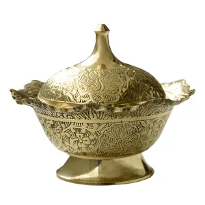  قندان برنجی طرح طاووس کد 125