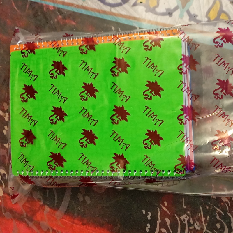 دفتر مشق 100 برگ تیما مدل آساک مجموعه 8 عددی