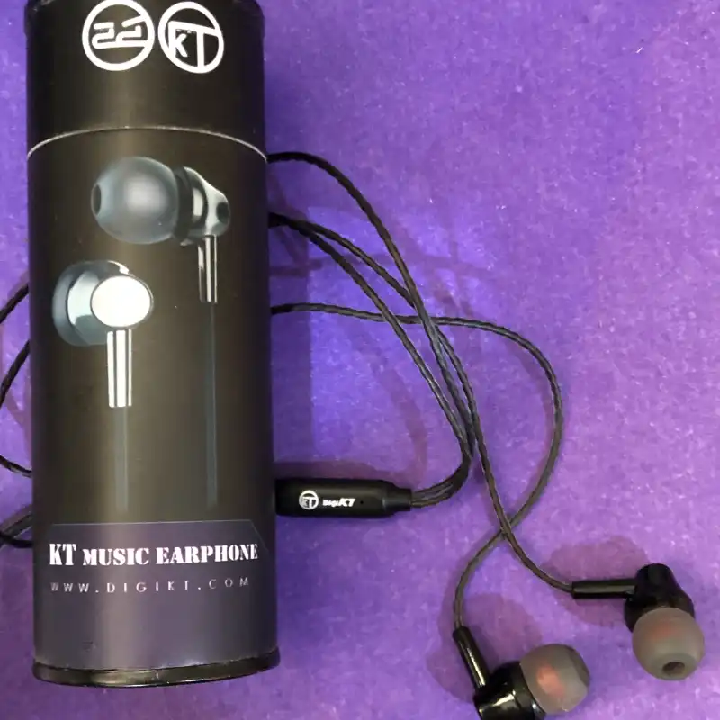 هدفون کی تی مدل WH6