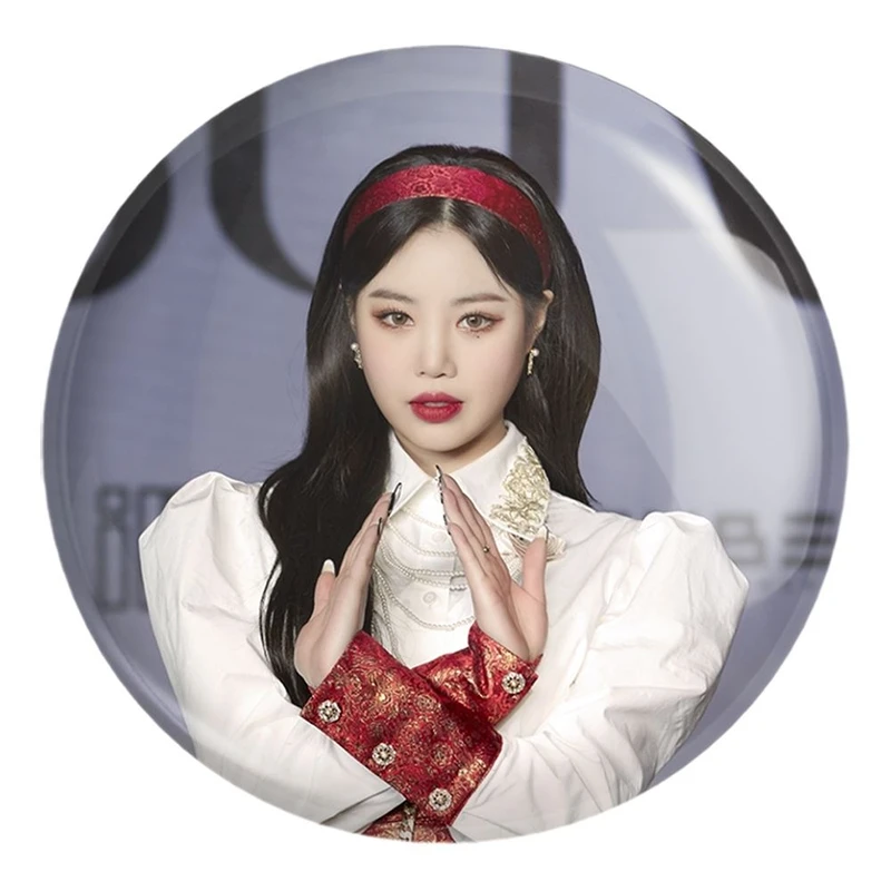 پیکسل خندالو طرح سوجین گروه جی آیدل کد 12415 مدل بزرگ