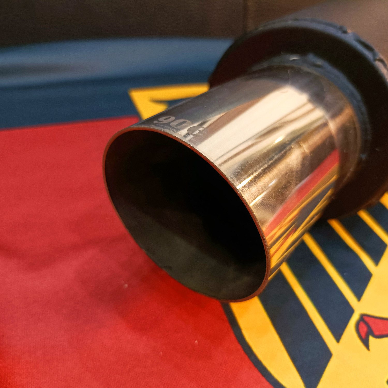 منبع اگزوز مدل MAN906