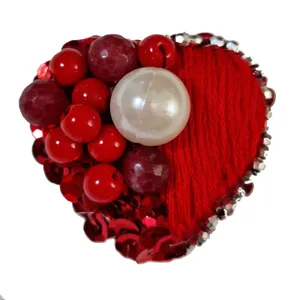 سنجاق سینه زنانه نقش مهر مدل قلب کد GH110