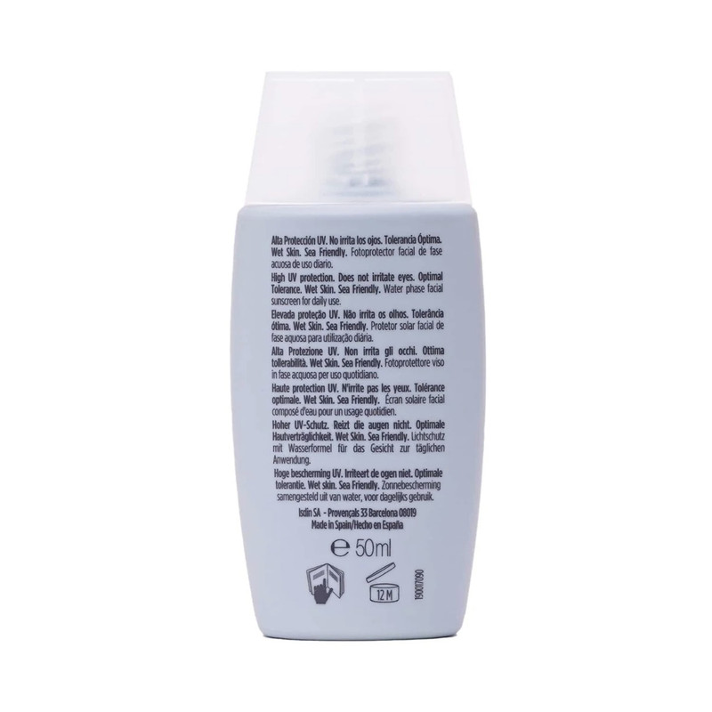 کرم ضد آفتاب بدون رنگ ایزدین SPF 50 مدل فیوژن واتر مناسب برای انواع  پوست حجم 50 میلی‌لیتر