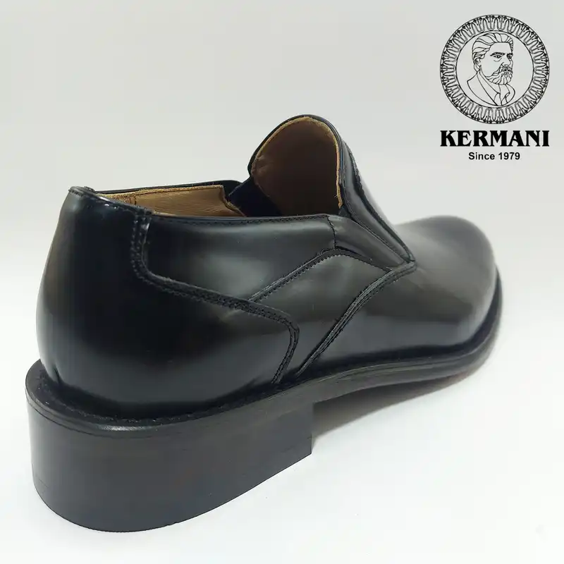 کفش مردانه کرمانی مدل تمام چرم طبیعی بروشاو دستدوز کد 350 رنگ مشکی