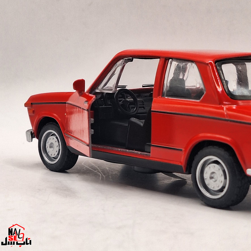 ماشین بازی ناب سل مدل BMW 2002