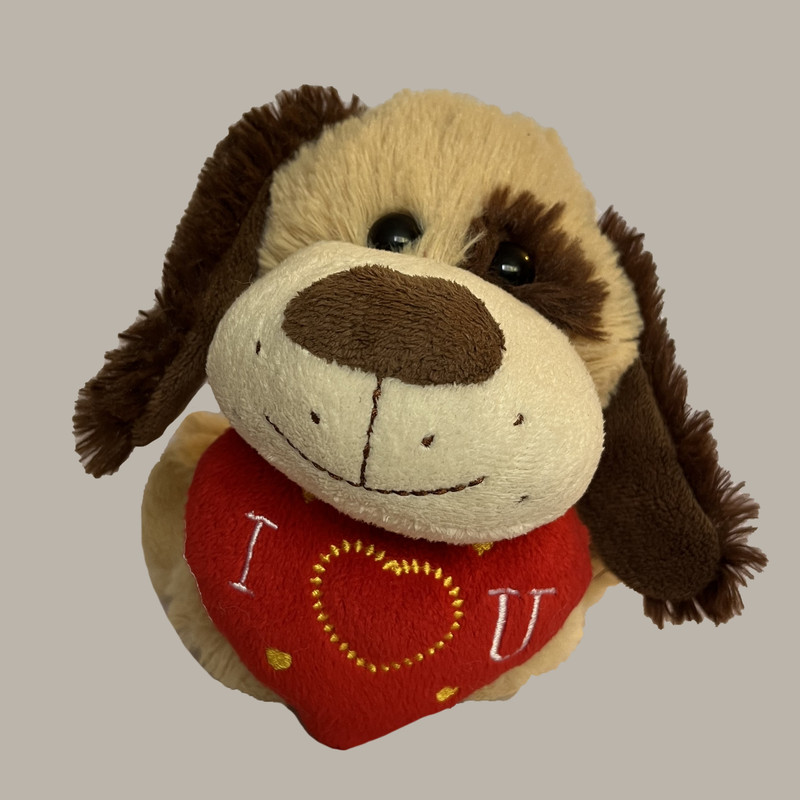 عروسک طرح سگ پاپی مدل Laying Dog with Heart کد SZ10/844 طول 25 سانتی متر