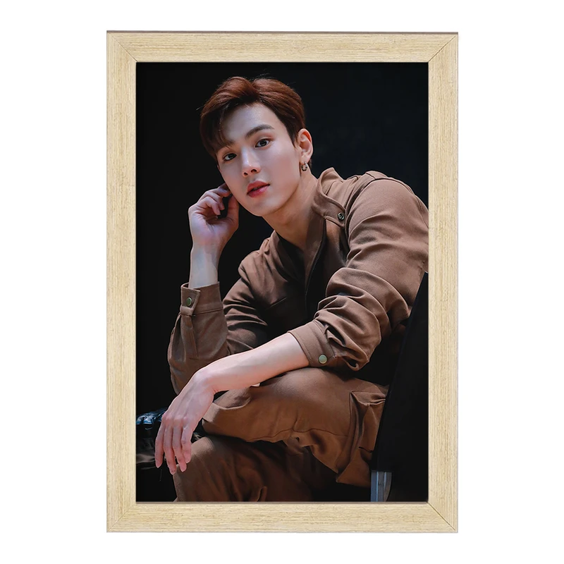 تابلو خندالو مدل شونو گروه مانستا اکس MONSTA X  کد 21146