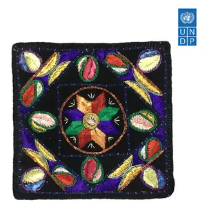 رومیزی سوزن دوزی مدل ممقان دوزی