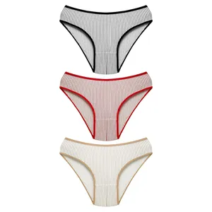 شورت زنانه ماییلدا مدل راه‌راه کد 5322-1 بسته 3 عددی