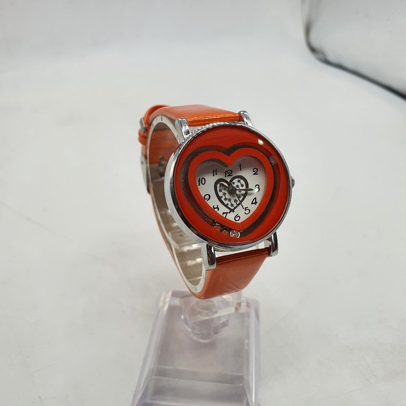 ساعت مچی عقربه ای دخترانه مدل O12 ساعت مچی عقربه ای دخترانه مدل O12