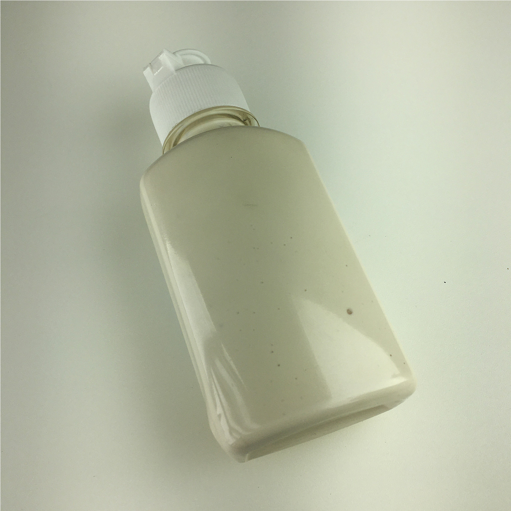 چسب چرم دوزی کی پی سی مدل M125g حجم 120 میلی لیتر