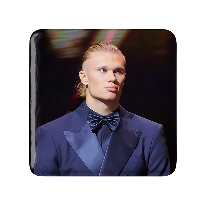 پیکسل خندالو طرح ارلینگ هالند (Erling Haaland) مدل مربعی کد 36358