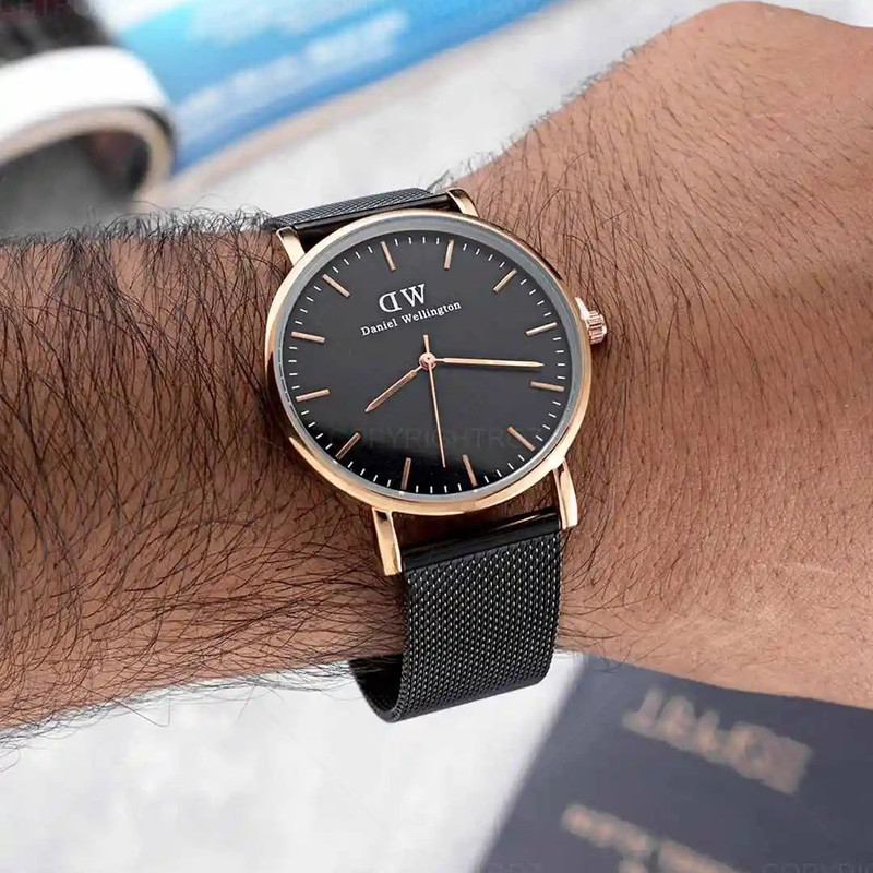 ساعت مچی عقربه ای زنانه  مدل Mrm02