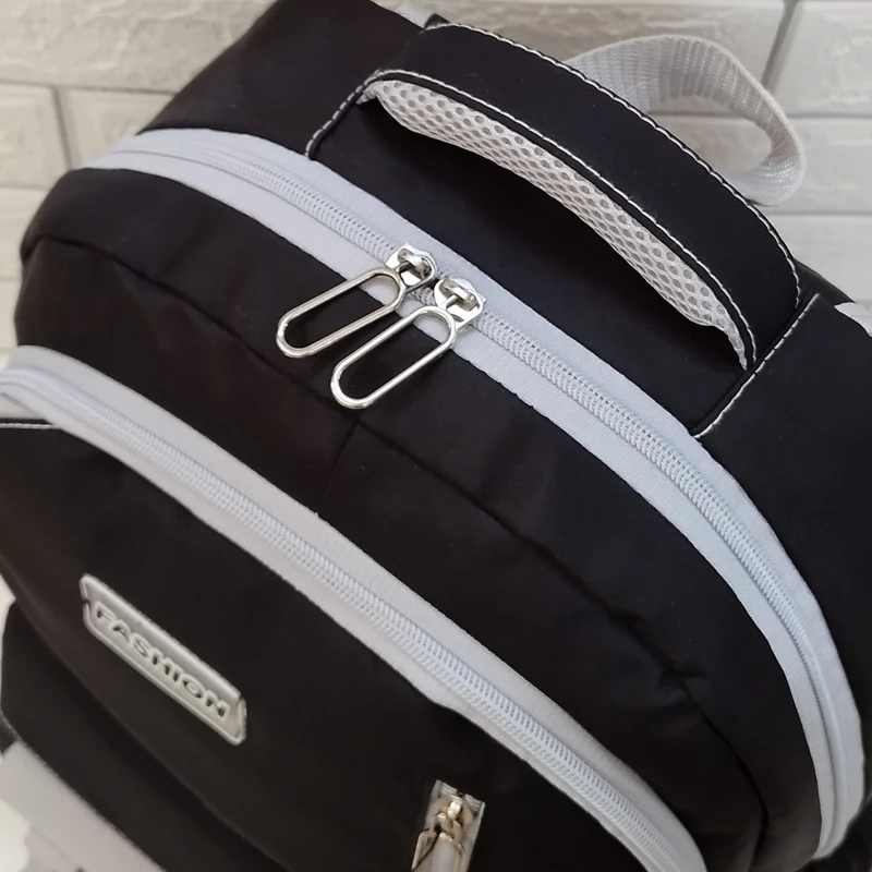 عکس شماره 7 : کوله پشتی مدرسه مدل پاستیلی