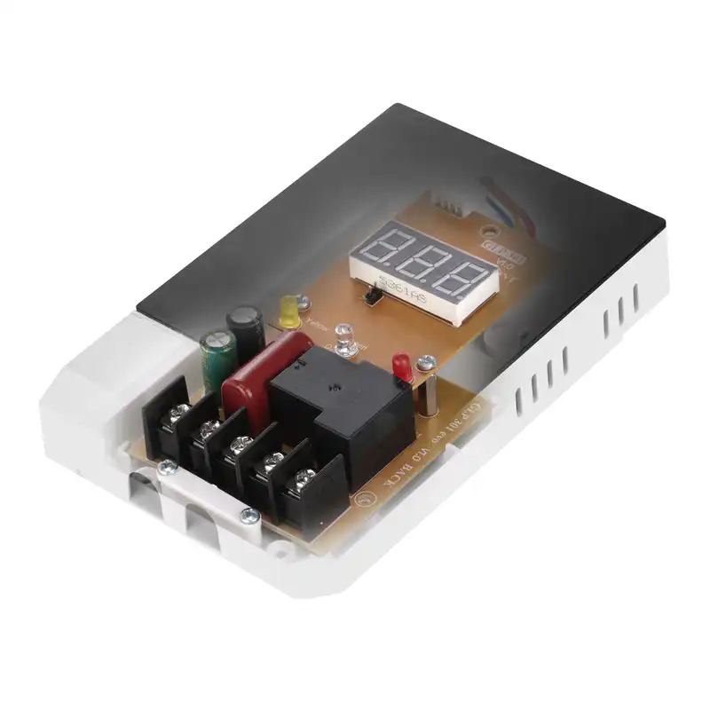 محافظ ولتاژ گرین لاین مدل GLP301 EVO