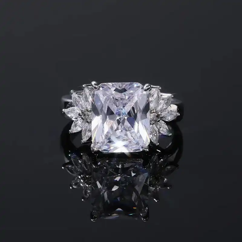 انگشتر زنانه مدل نگین مربعی کد F796