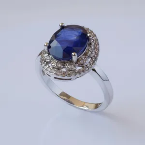 انگشتر نقره زنانه مدل یاقوت کبود کد R14