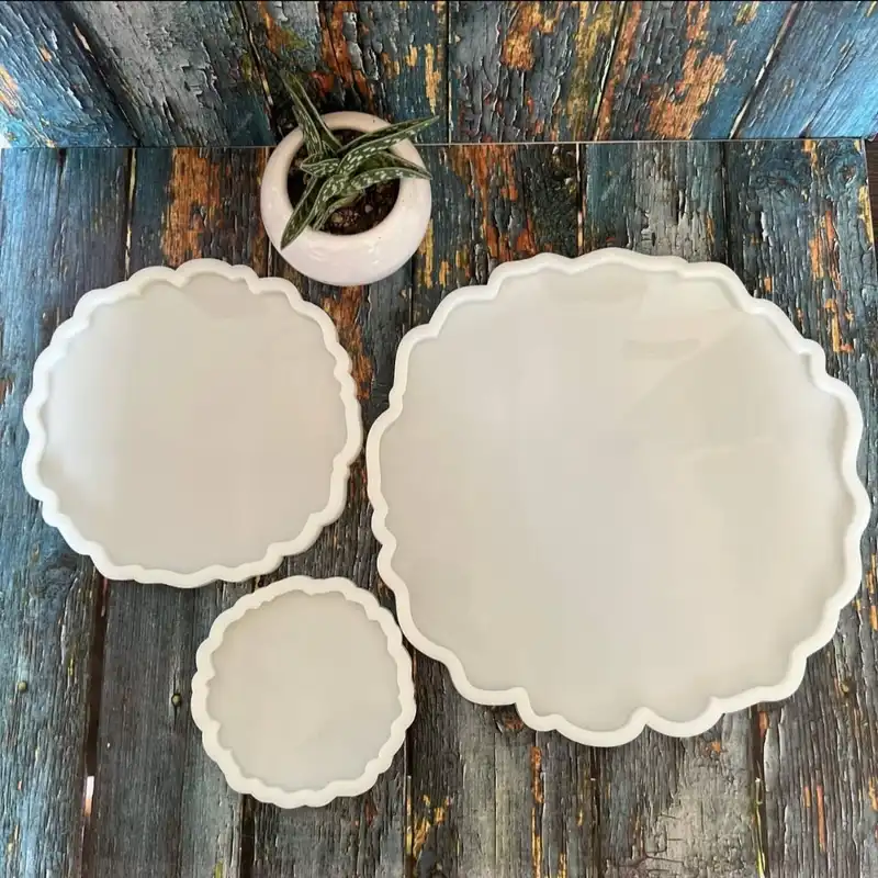 قالب رزین مدل دفرمه بسته 3 عددی