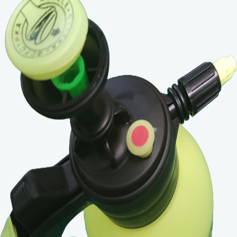 سمپاش پومان مدل P-110 ظرفیت 2 لیتر سمپاش پومان مدل P-110 ظرفیت 2 لیتر