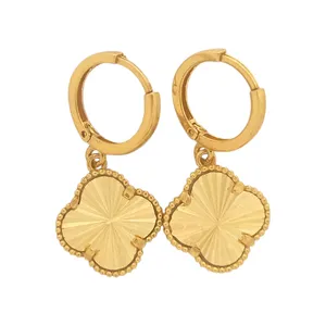 گوشواره آویز طلا 18 عیار زنانه با طرح ونکلیف گالری طلای عیاره مدل خورشیدی 01