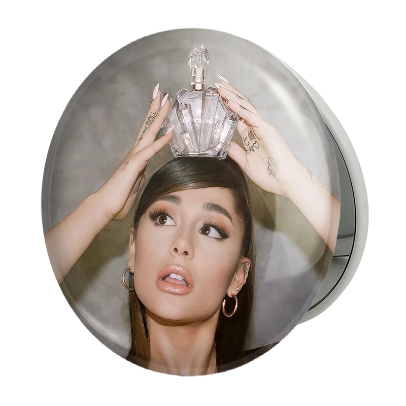 آینه جیبی خندالو طرح آریانا گرانده Ariana Grande مدل تاشو کد 19084 