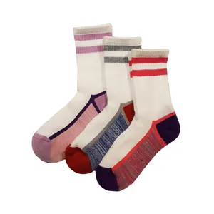 جوراب ساق بلند دخترانه کد 1357 مجموعه 3 عددی