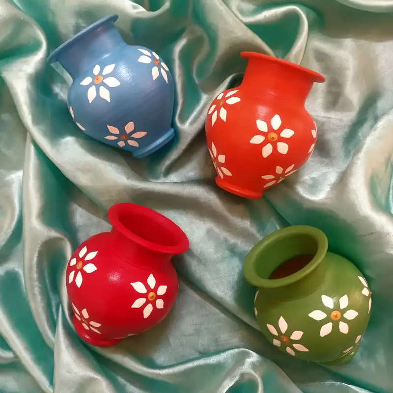 کوزه سفالی طرح گل بابونه مجموعه 4 عددی