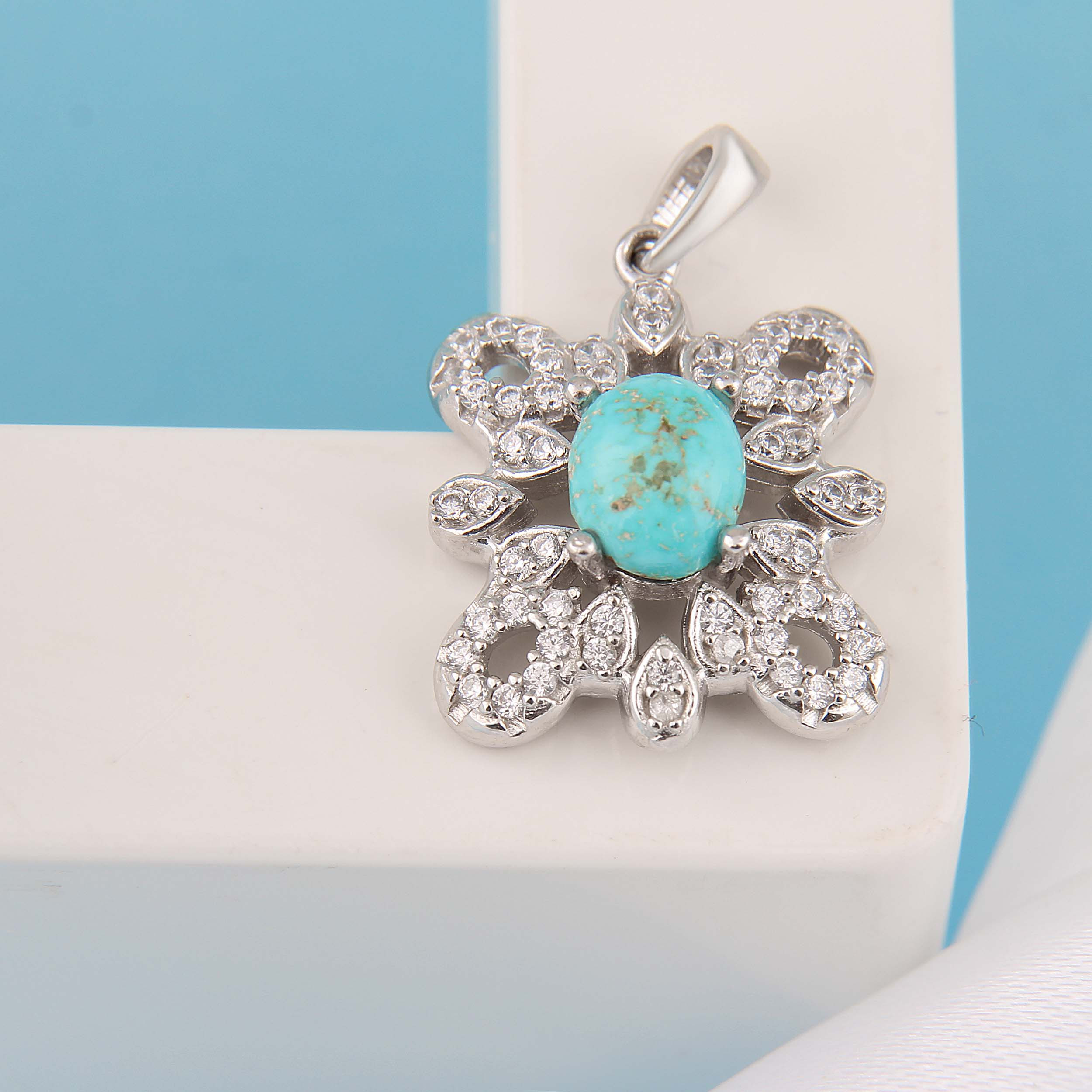 آویز گردنبند نقره زنانه مدل روکش رادیوم کد PKR_359 آویز گردنبند نقره زنانه مدل روکش رادیوم کد PKR_359