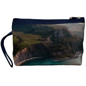 کیف لوازم آرایش زنانه آی تمر مدل منظره ی طبیعت کد 164