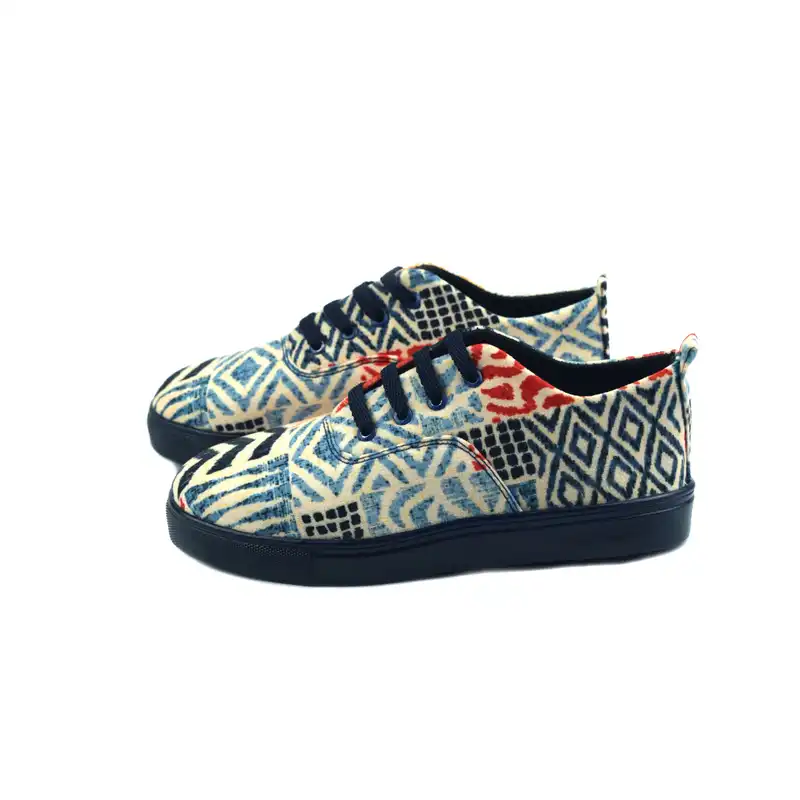 کفش روزمره زنانه مدل بندی طرح هندسی