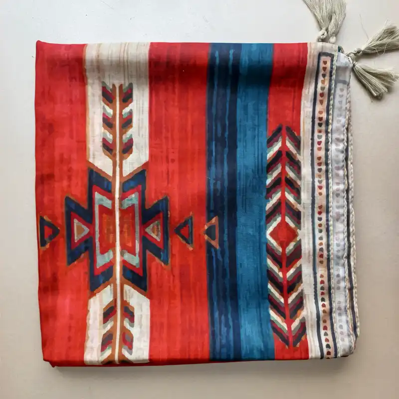 روسری زنانه مدل نخی تابستانی قواره بزرگ حاشیه راه راه کد 20