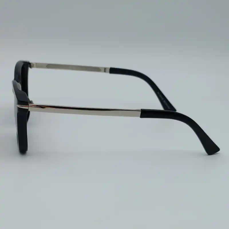 عینک آفتابی دیوید بکهام مدل UM1893