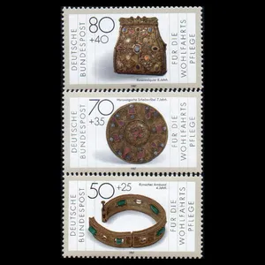تمبر یادگاری مدل خارجی مجموعه 3 عددی