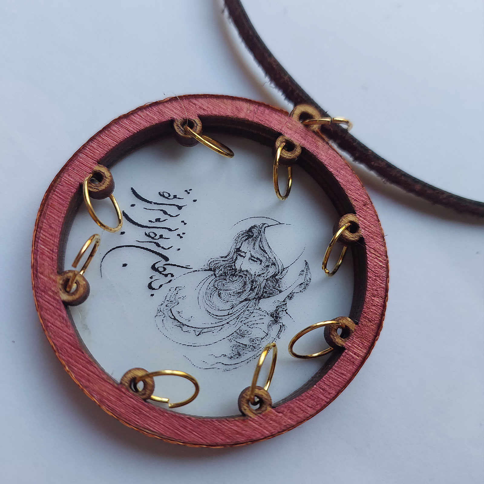 گردنبند زنانه مدل گره ای طرح ساز دف کد NC026