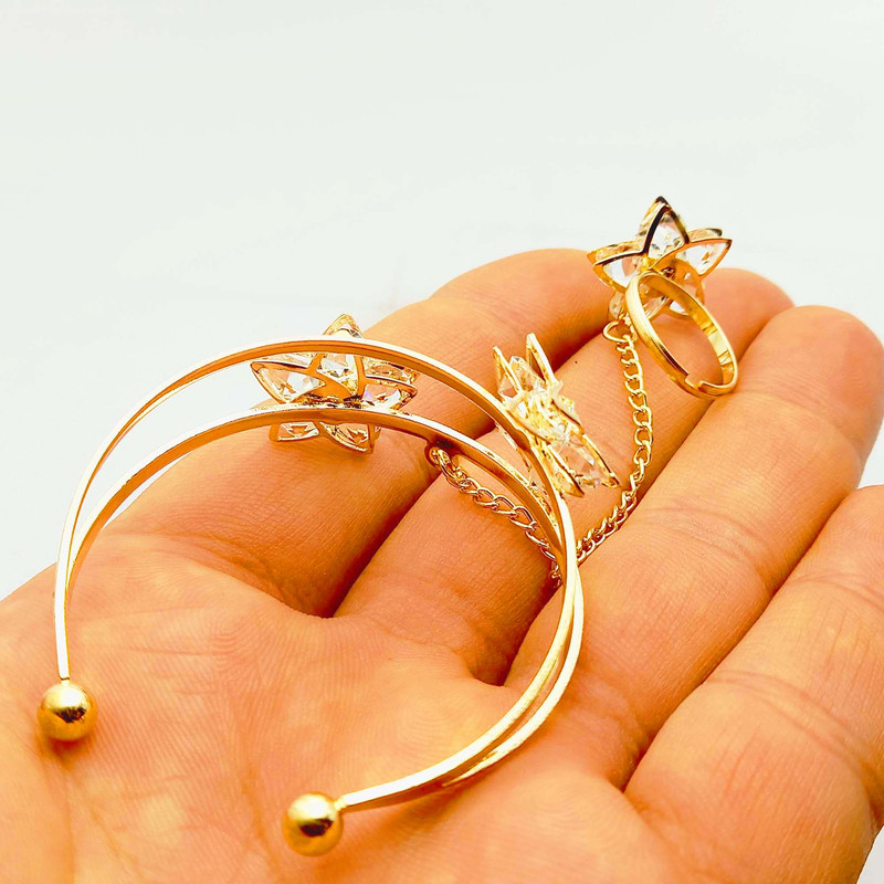 دستبند دخترانه طرح گل داوودی مدل نگین دار کد 798DSD