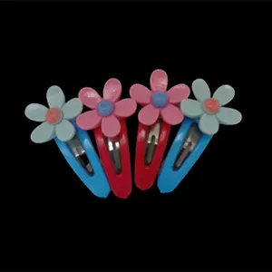 گیره مو دخترانه مدل گل بابونه کد 16 بسته 4 عددی