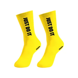 جوراب ورزشی ساق بلند زنانه چیاکو مدل JUST DO IT کد 01