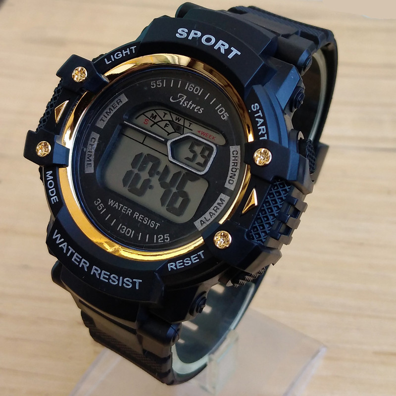 ساعت مچی دیجیتال مدل اسپرت کد TR 902