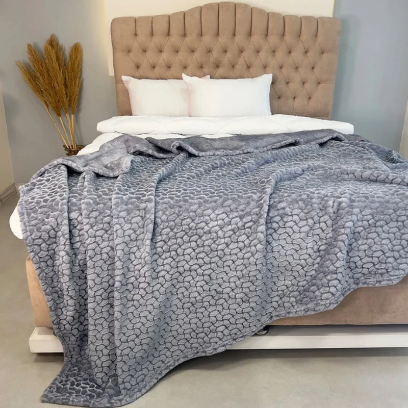 پتو مسافرتی 2 نفر گلبافت مدل فلور طرح سنگی سایز 170x210 سانتی‌متر