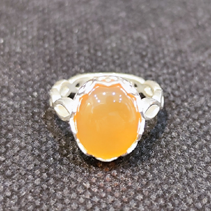 انگشتر نقره زنانه مدل سنگ عقیق یمانی کد 609 انگشتر نقره زنانه مدل سنگ عقیق یمانی کد 609