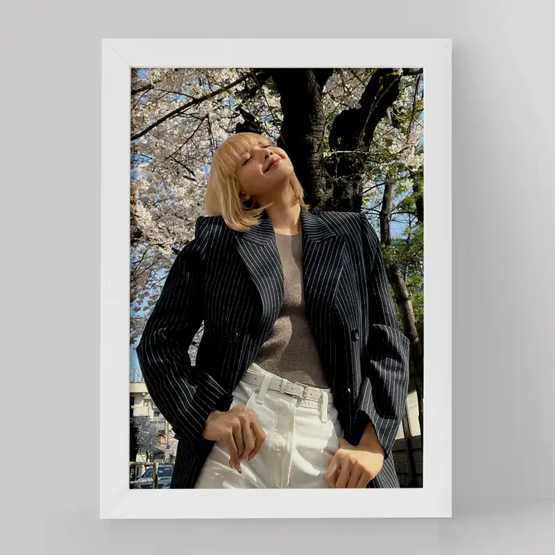 تابلو خندالو مدل لیسا گروه بلک پینک کد 16768