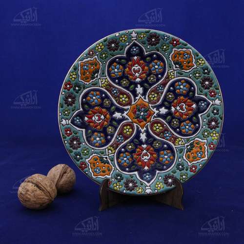 بشقاب گرد مینای سفال رنگارنگ طرح ‏چهار گل مدل 1000200043