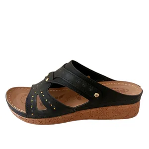 دمپایی زنانه مدل باران طبی